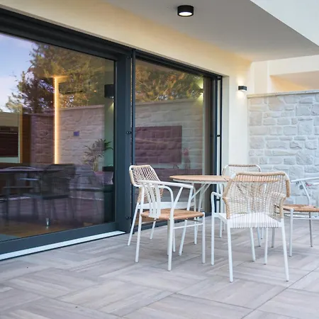Atrium - Modern Apartment, Terme 3000 & Vivat